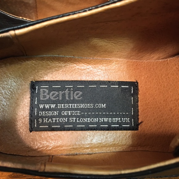 Bertie’s (UK) Leather Derby Shoe - Picture 4 of 5
